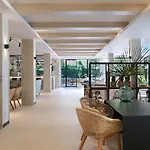 Acapulco Hotel 4*