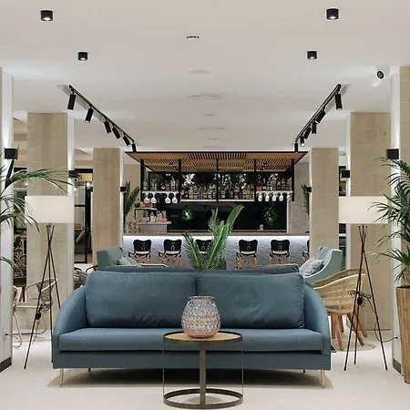 Acapulco Hotel 4*
