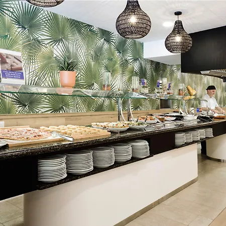Acapulco Hotel 4*